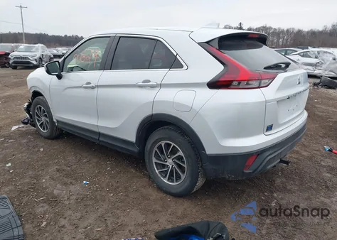 2022 Mitsubishi Eclipse Cross Es S-Awc z USA, uszkodzony, nr VIN JA4ATUAA5NZ044423